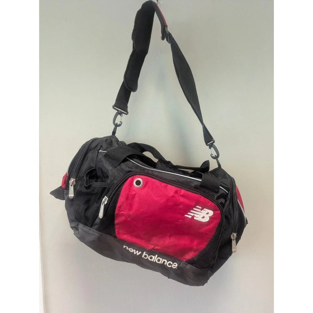 New Balance Duffel Bag Unisex OS Black Red Good Sporty Gym Travel Bag